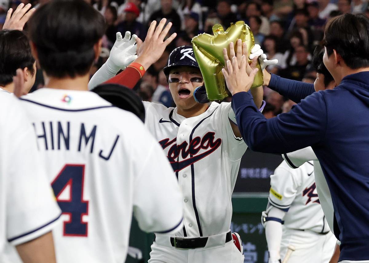 김도영 손에 들린 'M자 풍선'. / 뉴스1