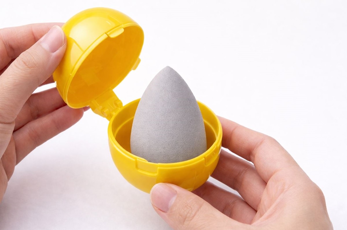 화장용 퍼프를 깨끗하게 씻은 가챠 캡슐 플라스틱 용기에 넣은 모습. 기사 이해를 돕기 위한 자료 사진입니다. 실제 모습과 다소 차이가 있을 수 있습니다.