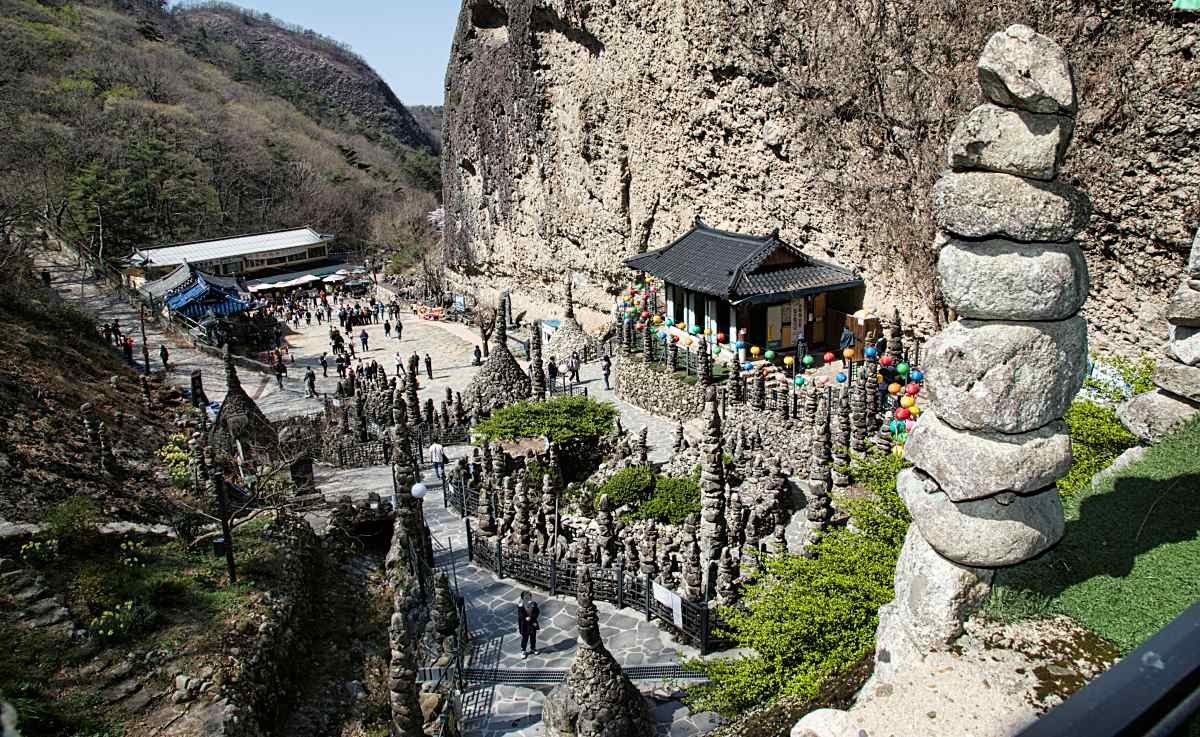 마이산 탑사 / 연합뉴스