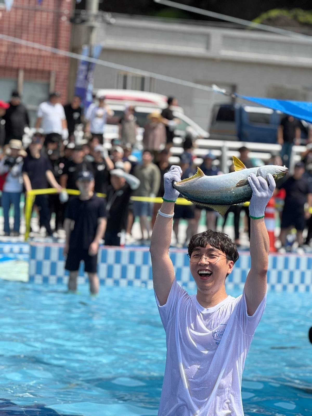 울릉도 겨울 관광객이 늘고 있는 것으로 나타나 울릉도가 사계절 관광지로 자리잡고 있다. 사진은 울릉도 오징어축제 모습/이하 울릉군