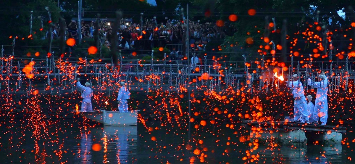경남 함안 낙화놀이. / 연합뉴스