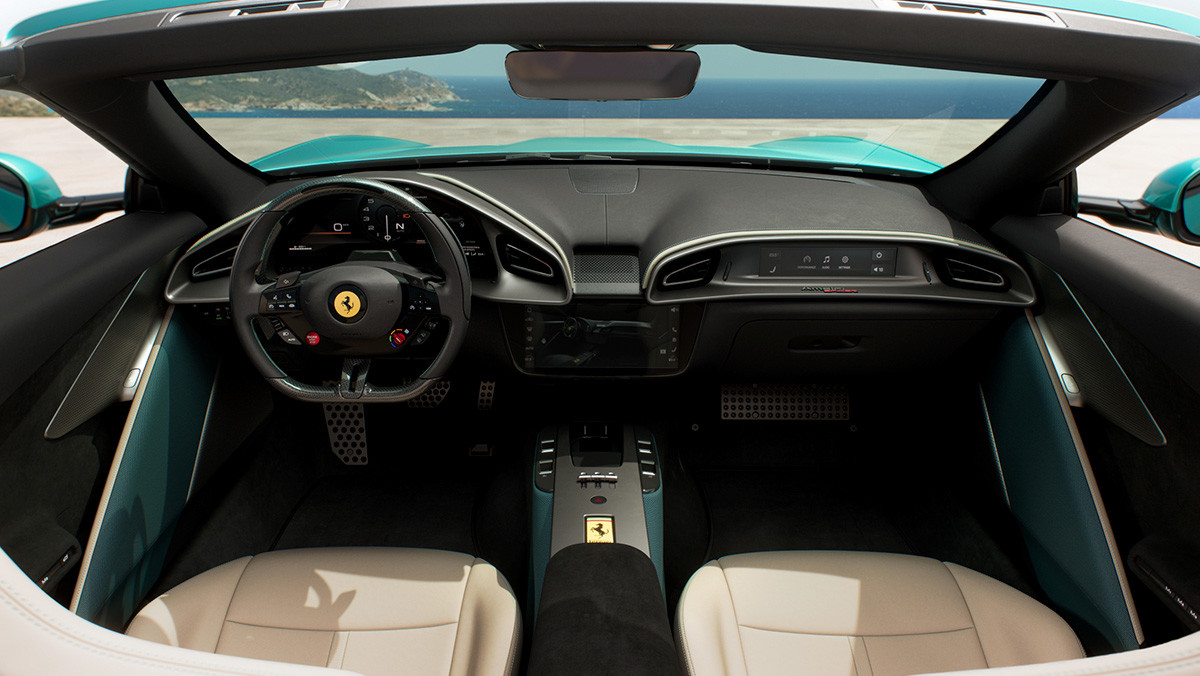 페라리 아말피 스파이더의 실내. / 페라리코리아