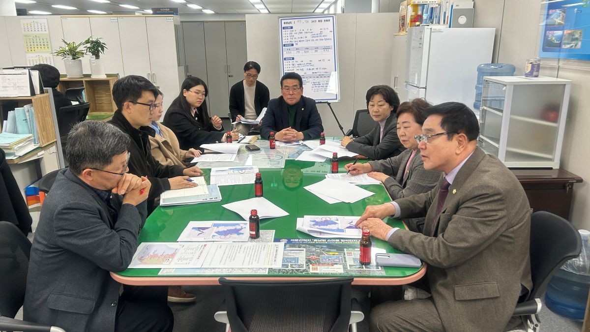홍성군의회 충남도청 수산자원과 방문 건의 / 홍성군의회 제공