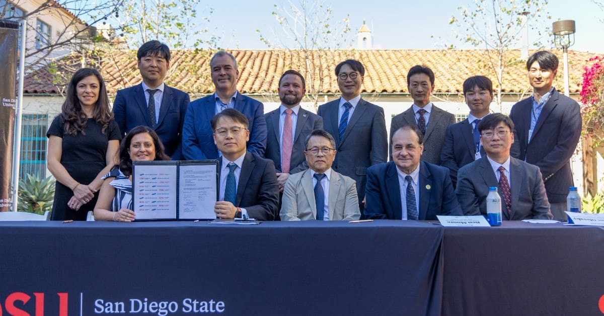 연구센터 개소 기념 촬영 / 삼성중공업