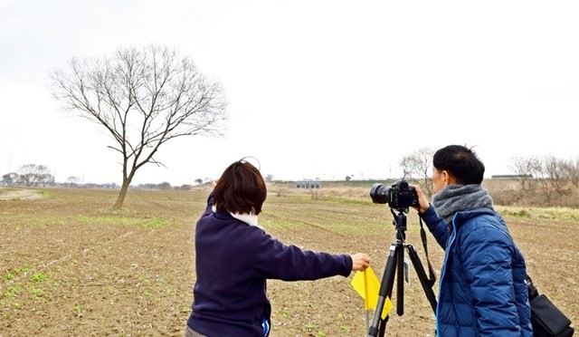 나주시와 남도풍경연구소가 지난 10일 영산강 들섬과 동섬 일원에서 사진 촬영 명소 위치를 확인했다.
