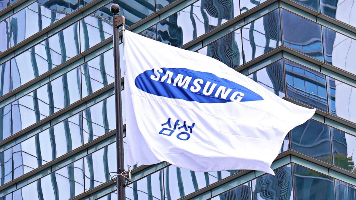 SK하이닉스가 삼성전자를 제치고 가장 입사하고 싶은 대기업 1위에 올랐다. 사람인은 관련 조사를 시작한 이래 줄곧 1위를 지켜온 삼성전자를 처음으로 앞선 결과라고 설명했다. 삼성전자 자료사진. / 연합뉴스