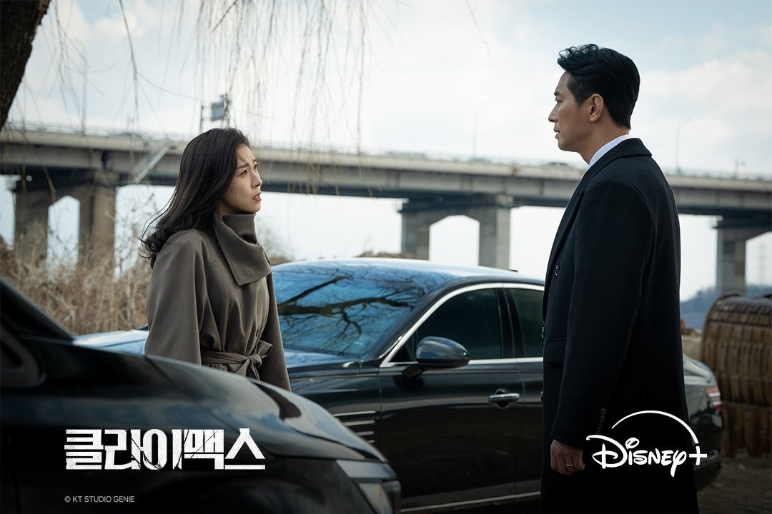 '클라이맥스'에서 부부로 호흡을 맞추는 하지원과 주지훈 / 디즈니+