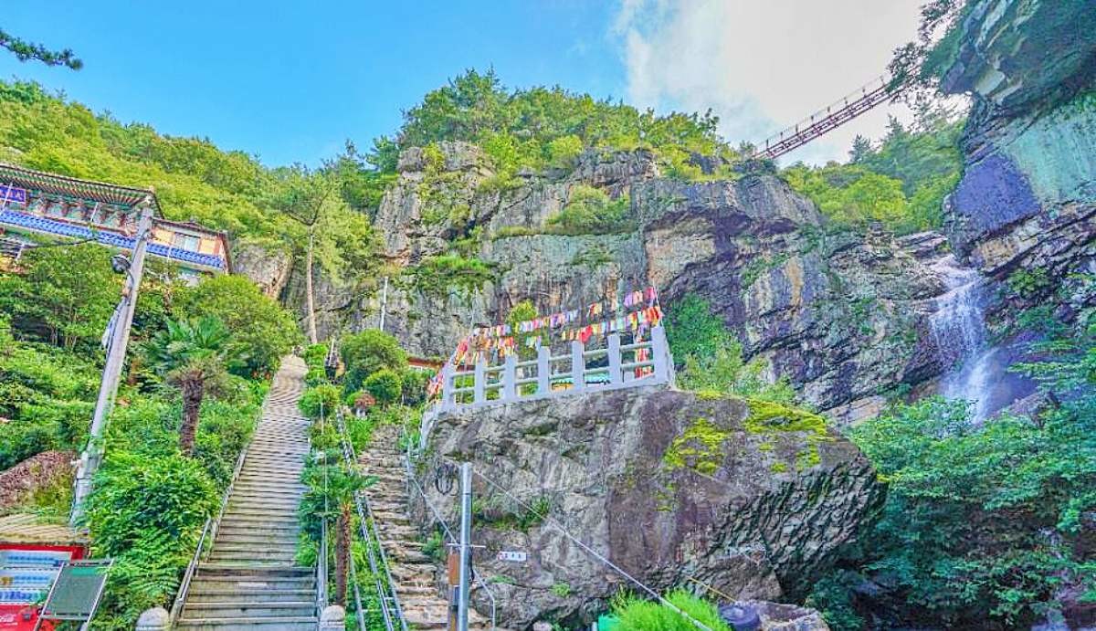 구절산 폭포암 / ⓒ한국관광 콘텐츠랩