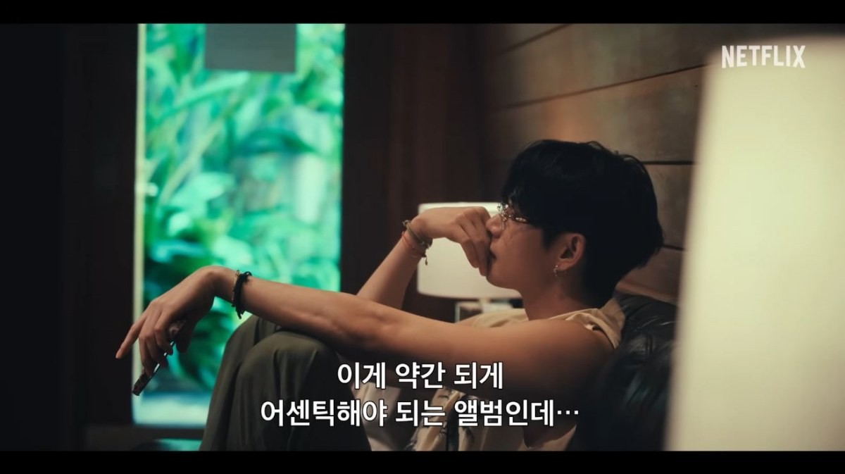 방탄소년단 다큐멘터리 'BTS: 더 리턴' 공식 예고편 장면 중 일부. / 유튜브 'Netflix Korea 넷플릭스 코리아'