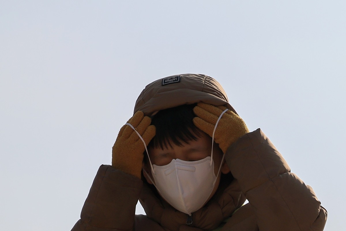 미세먼지가 심한 날 마스크를 착용하는 모습. 기사 이해를 돕기 위한 자료 사진 / 연합뉴스