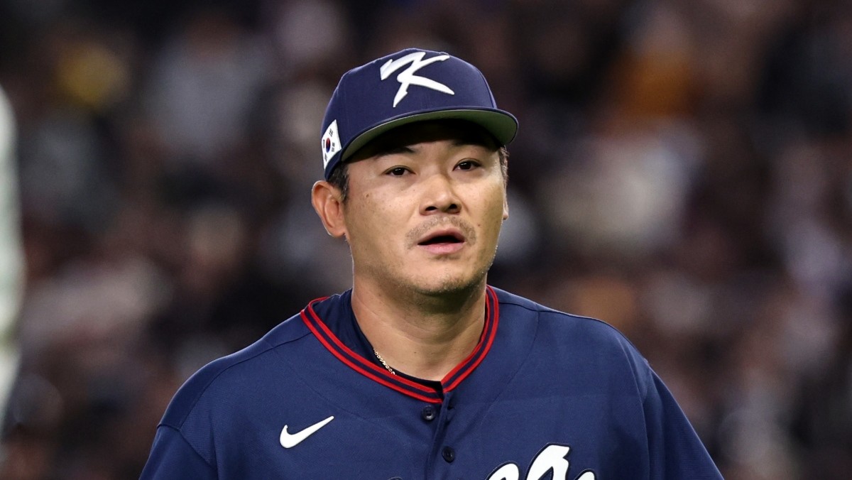 지난 9일 일본 도쿄돔에서 열린 2026 월드베이스볼클래식 조별리그 C조 대한민국과 호주의 경기. 대한민국 투수 노경은이 2회 이닝을 무실점으로 마친 뒤 더그아웃으로 들어서고 있다. / 뉴스1