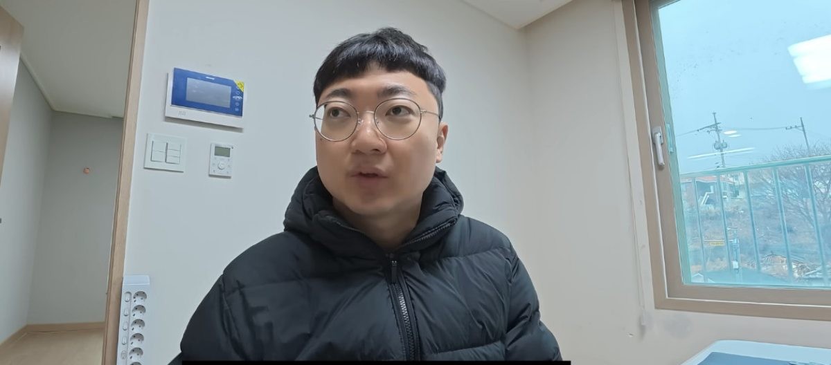 새 사무실에서의 김선태. / 유튜브 '김선태'