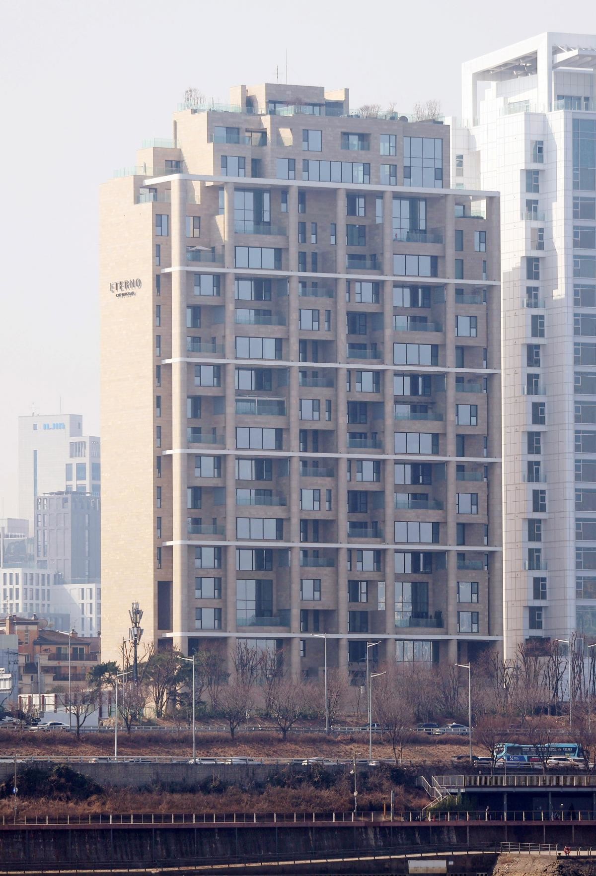 2년 연속 공시가격 최고 아파트에 이름을 올린 서울 강남구 청담동 '에테르노 청담'. / 연합뉴스