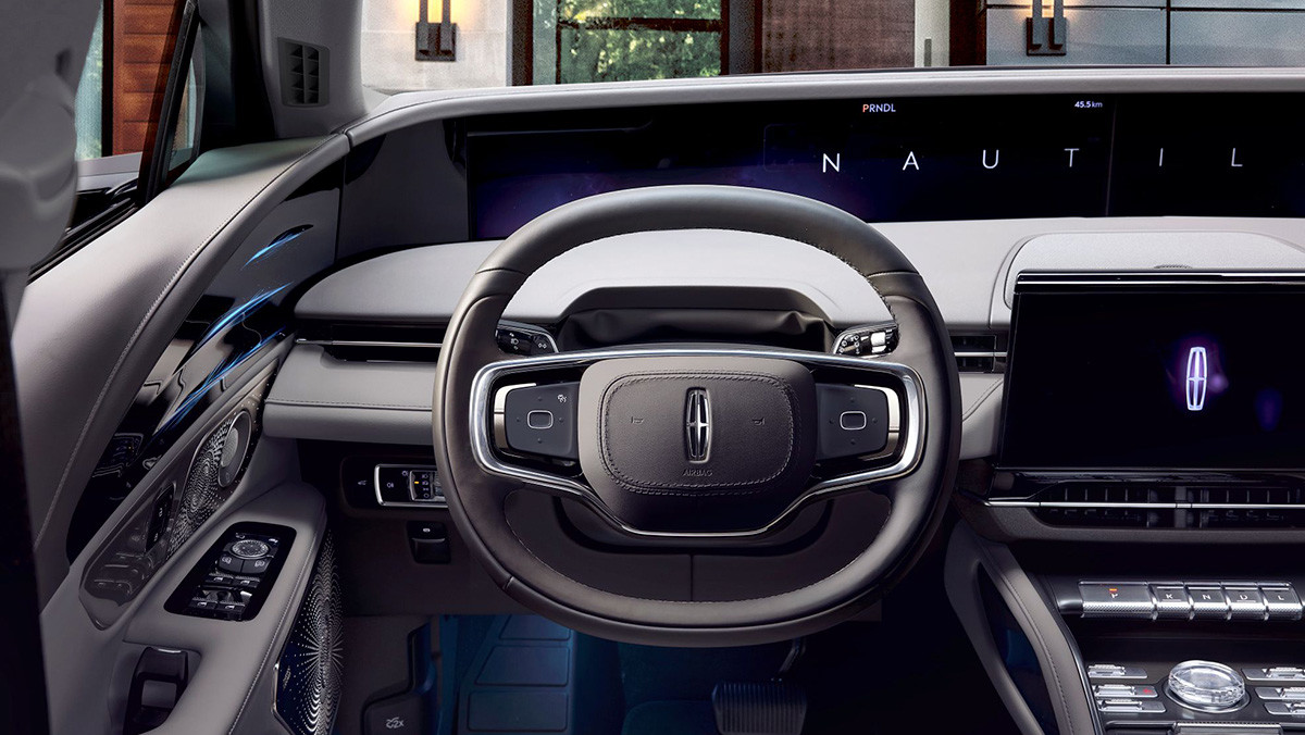 링컨 노틸러스 하이브리드의 실내. / 에프엘오토코리아