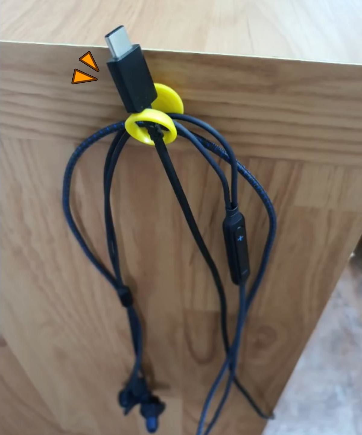 쓰임새 다양한 '꿀템' 양념통 속마개. / 유튜브 채널 '더하기 빼기 생활Life of plus&minus'