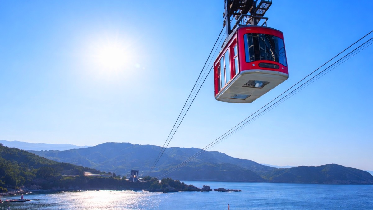 삼척 해상 케이블카. 기사 내용 토대로 AI툴 활용해 제작한 자료사진.