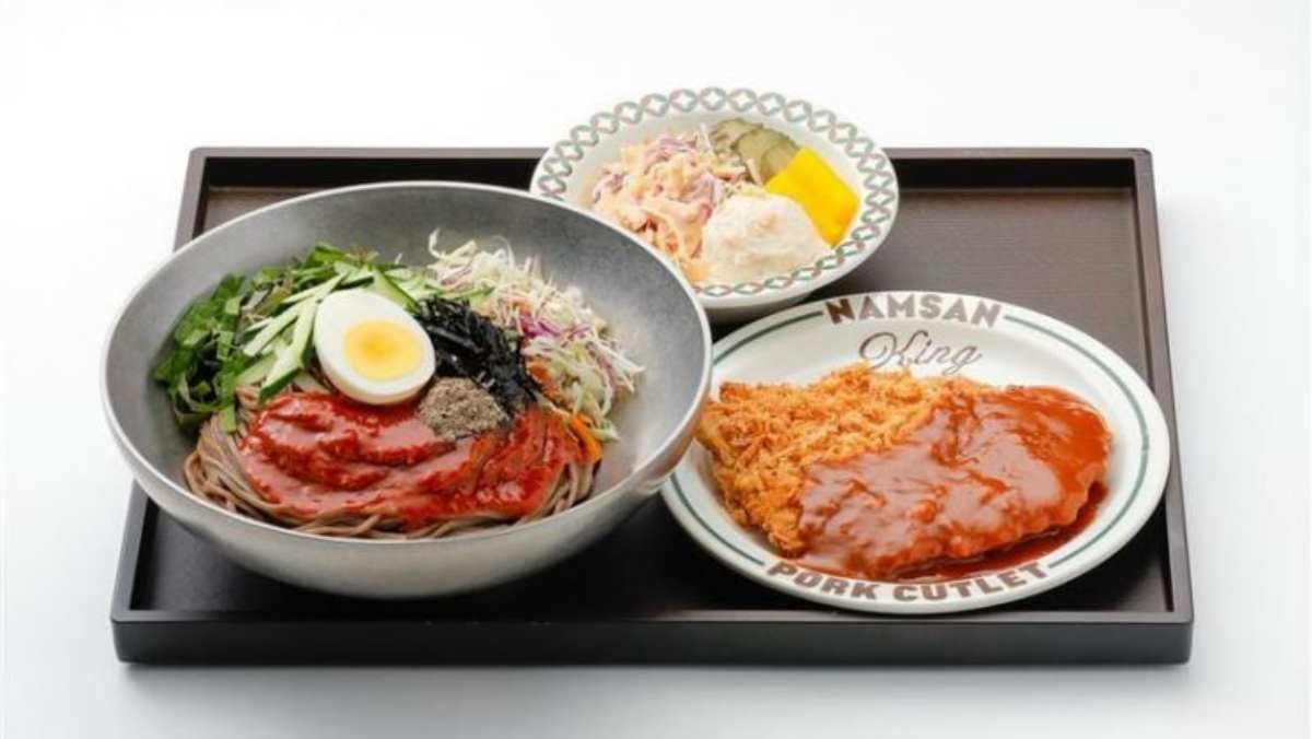 아워홈이 'BTS 더 시티 아리랑 서울' 행사의 일환으로 인천국제공항 내 매장에서 판매하는 특별 메뉴 / 아워홈