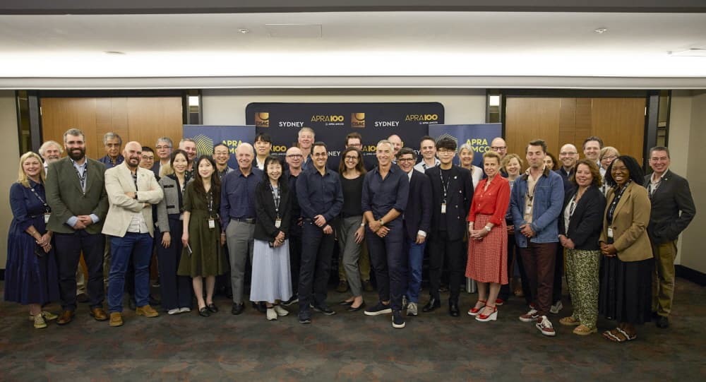 CISAC 이사회에 참석한 각 단체 관계자들이 기념 사진을 찍고 있다. / APPA AMCOS 제공