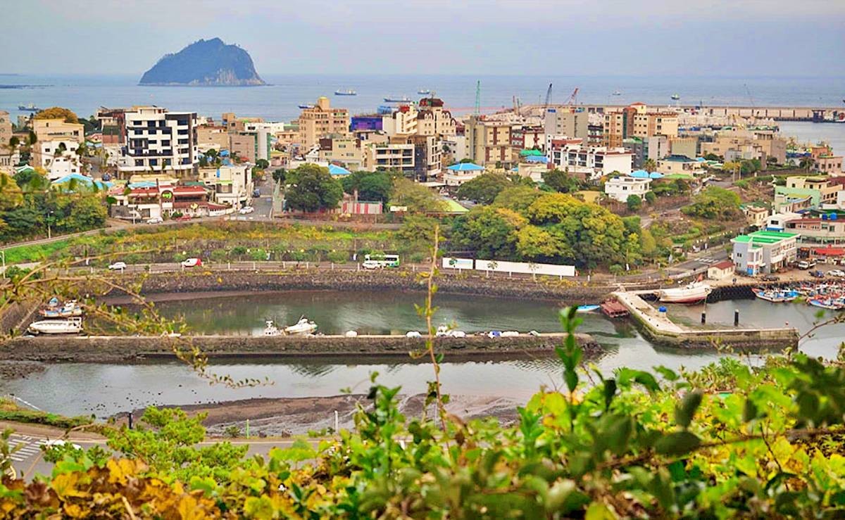 서귀포항 풍경 / ⓒ한국관광 콘텐츠랩