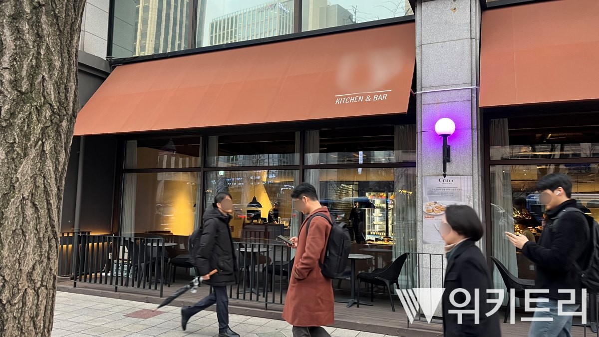 2026년 3월 18일, 광화문 광장 근처 한 호텔 내 식당 모습. / 위키트리