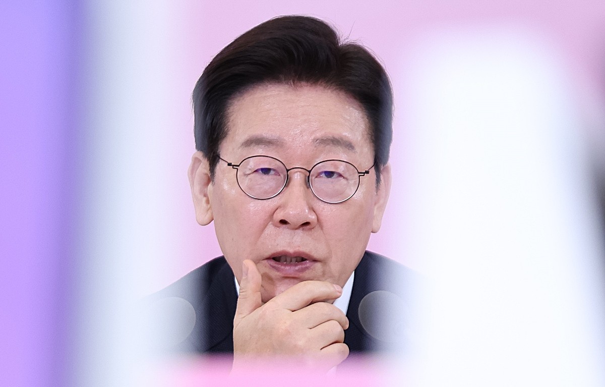 이재명 대통령 자료 사진. 이 대통령은 20일 이른바 조폭 연루설을 처음 보도한 SBS 시사 프로그램 '그것이 알고 싶다'(그알)에 대해 사과 및 추후 보도를 공개 요구했다.     / 뉴스1