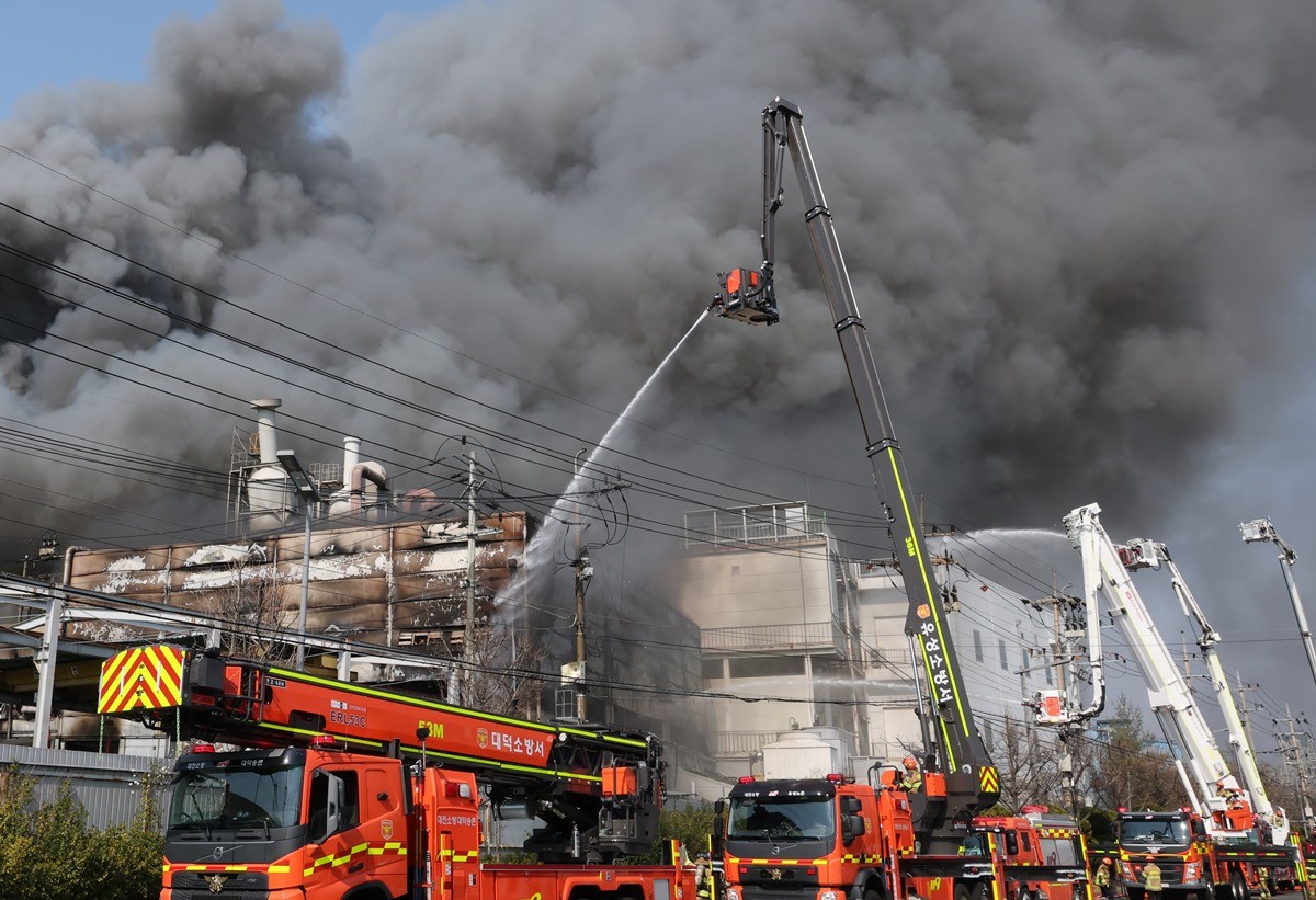 인명 피해가 발생한 대전 자동차 부품 제조 공장 화재 현장 / 뉴스1