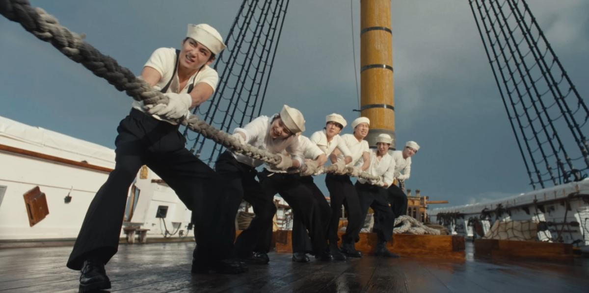 신곡 'SWIM' 뮤직비디오 속 방탄소년단 멤버들. / 유튜브 'HYBE LABELS'