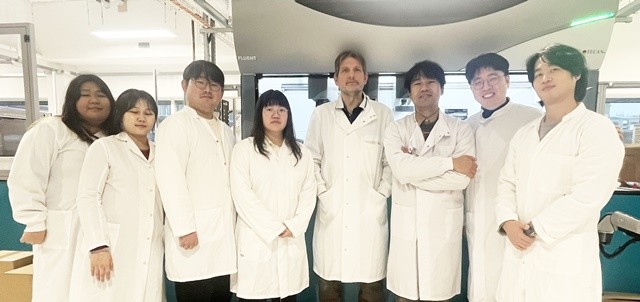 에든버러대학 자연과학대학의 에든버러 게놈 파운드리(Edinburgh Genome Foundry) 방문