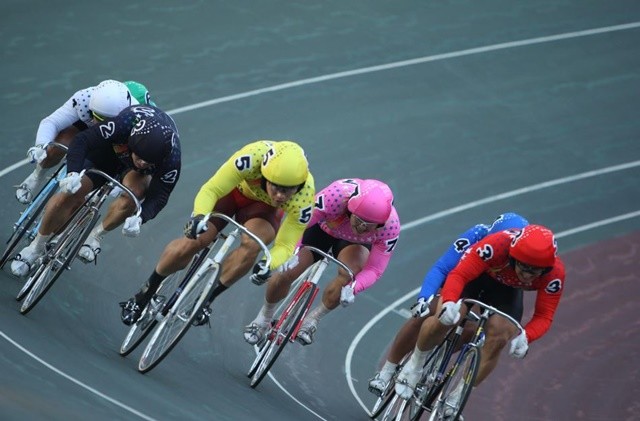 부산시설공단이 오는 27일부터 29일까지 스포원파크 경륜장에서 제6회 부산광역시장배 특별경륜을 연다. / 사진제공=부산시설공단