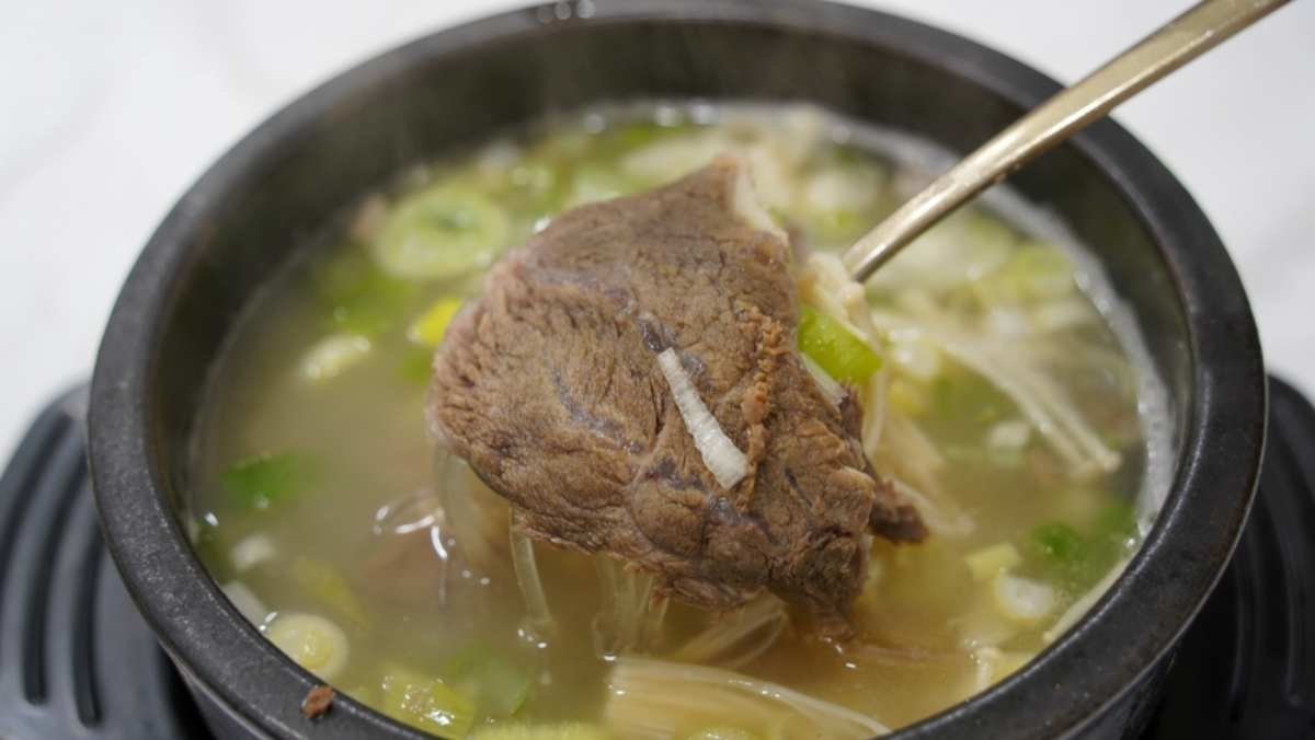 갈비탕 사진 / Hyung min Choi-shutterstock.com