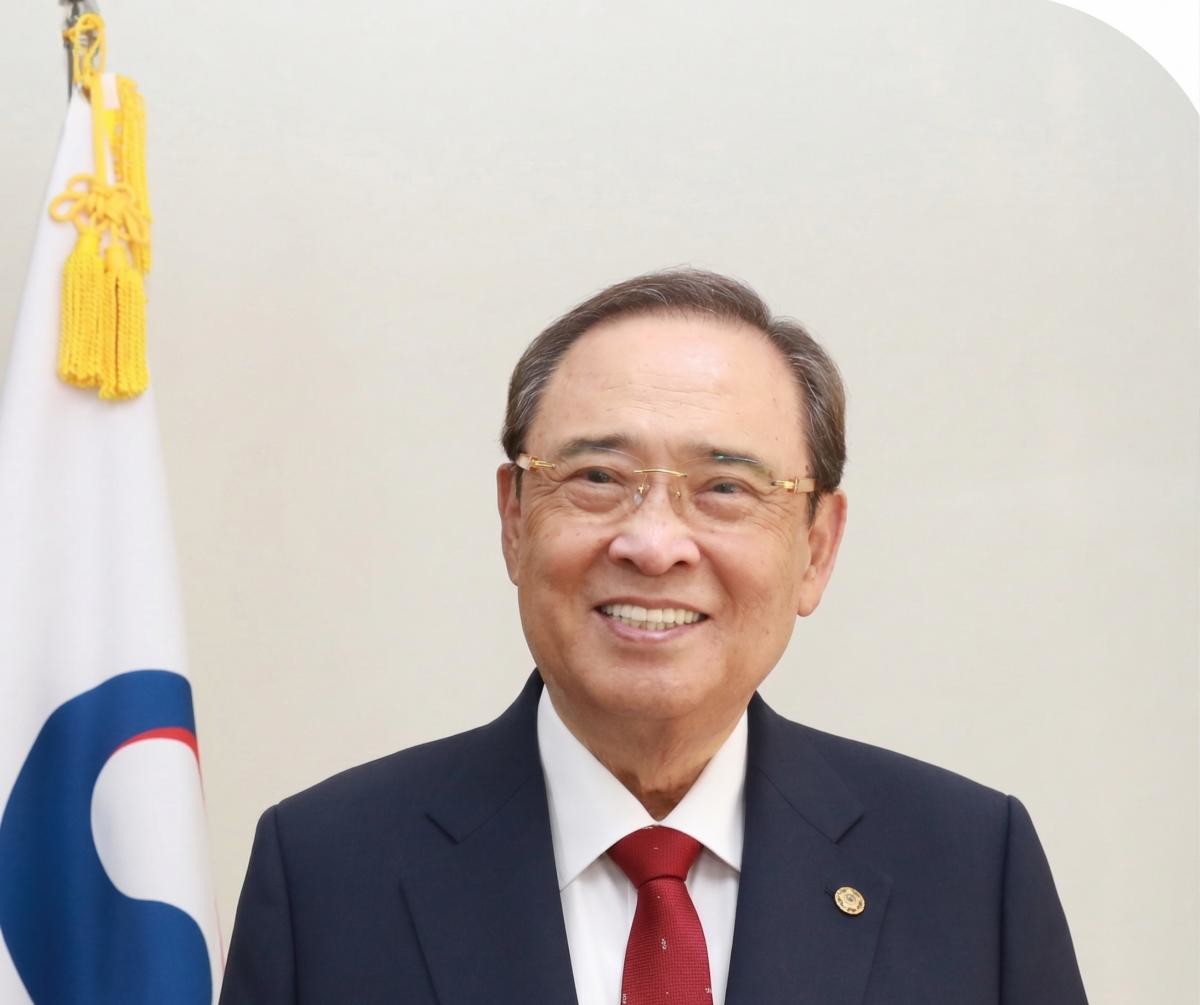 이세웅 이북5도위원장 겸 평안북도지사. / 이북5도위원회