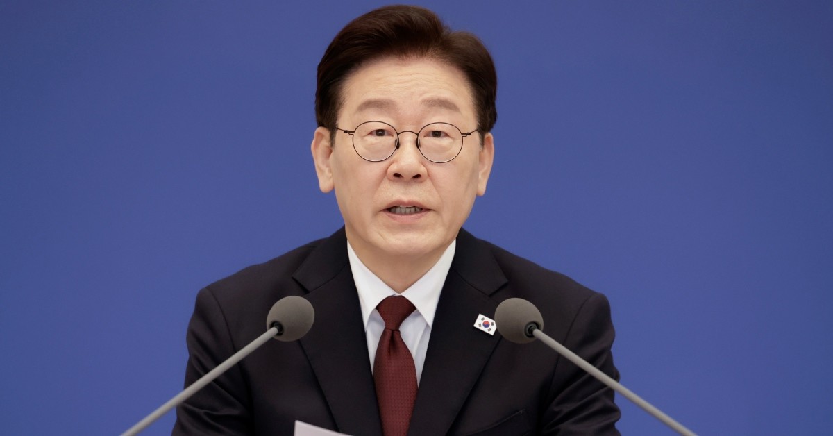 이재명 대통령이 26일 청와대에서 열린 제2차 비상경제점검회의에서 발언하고 있다.  / 뉴스1