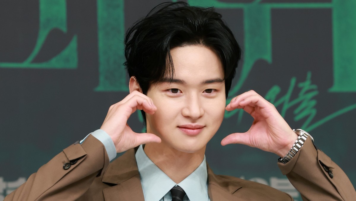 지난해 드라마 '사마귀:살인자의 외출' 제작발표회 참석한 장동윤 / 뉴스1