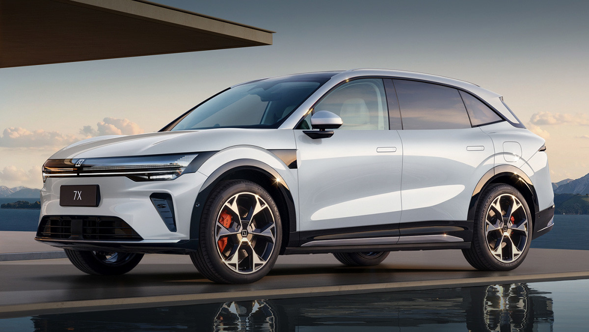 지커 7X. / 지커 코리아