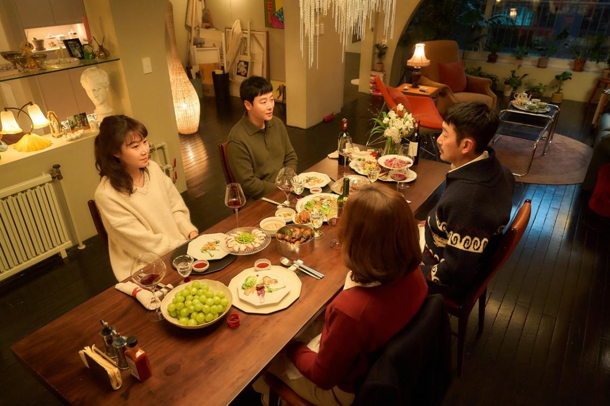 '윗집 사람들' 스틸컷. / 바이포엠스튜디오 제공