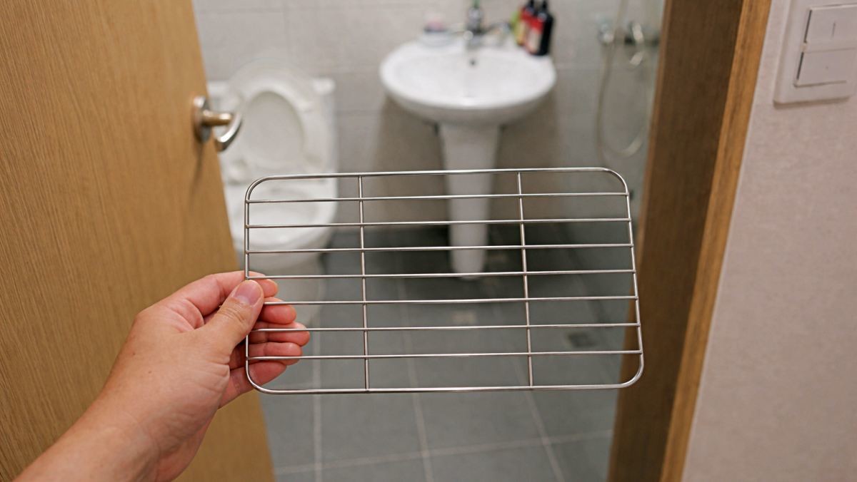 '주방 용품이 욕실에서 최강 꿀템으로 거듭나다?!' 기사 내용 토대로 AI툴 활용해 제작한 자료사진.