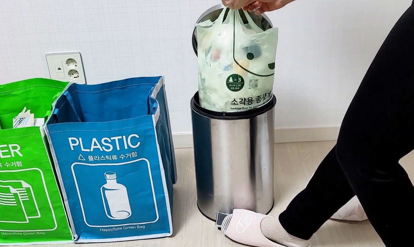 유튜브 '진짜꿀팁 Realtips'