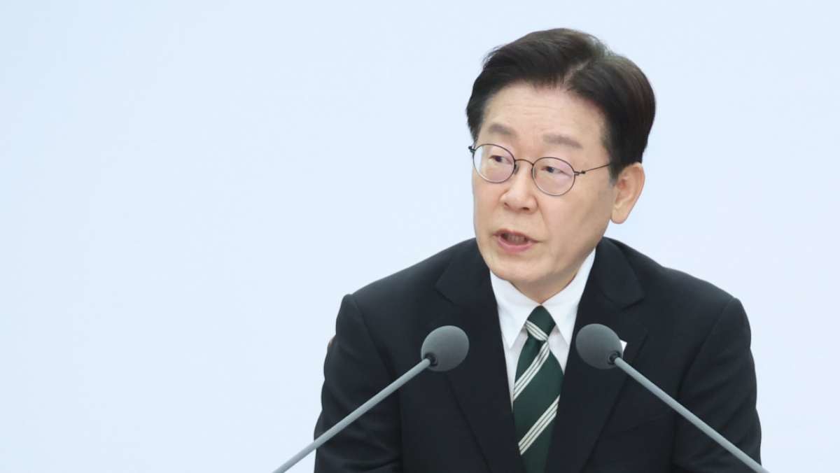 이재명 대통령이 지난 27일 서울 용산구 국방부에서 열린 전군 주요 지휘관 회의에서 발언하고 있다.  / 뉴스1