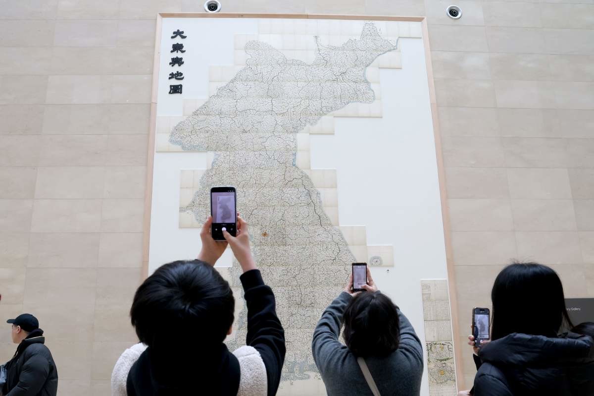 국립중앙박물관에 펼쳐진 '대동여지도'. / 뉴스1