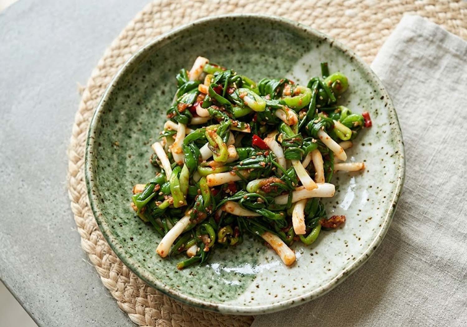 파숙지. AI 툴로 만든 사진.