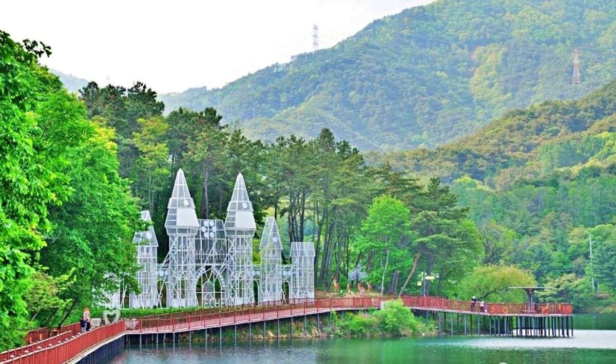 비룡담 저수지 / ⓒ한국관광 콘텐츠랩