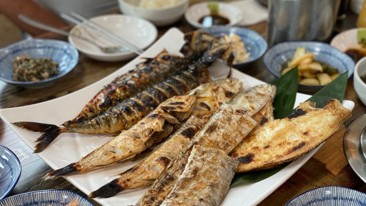 생선구이 자료사진 / ellenJJ-shutterstock.com