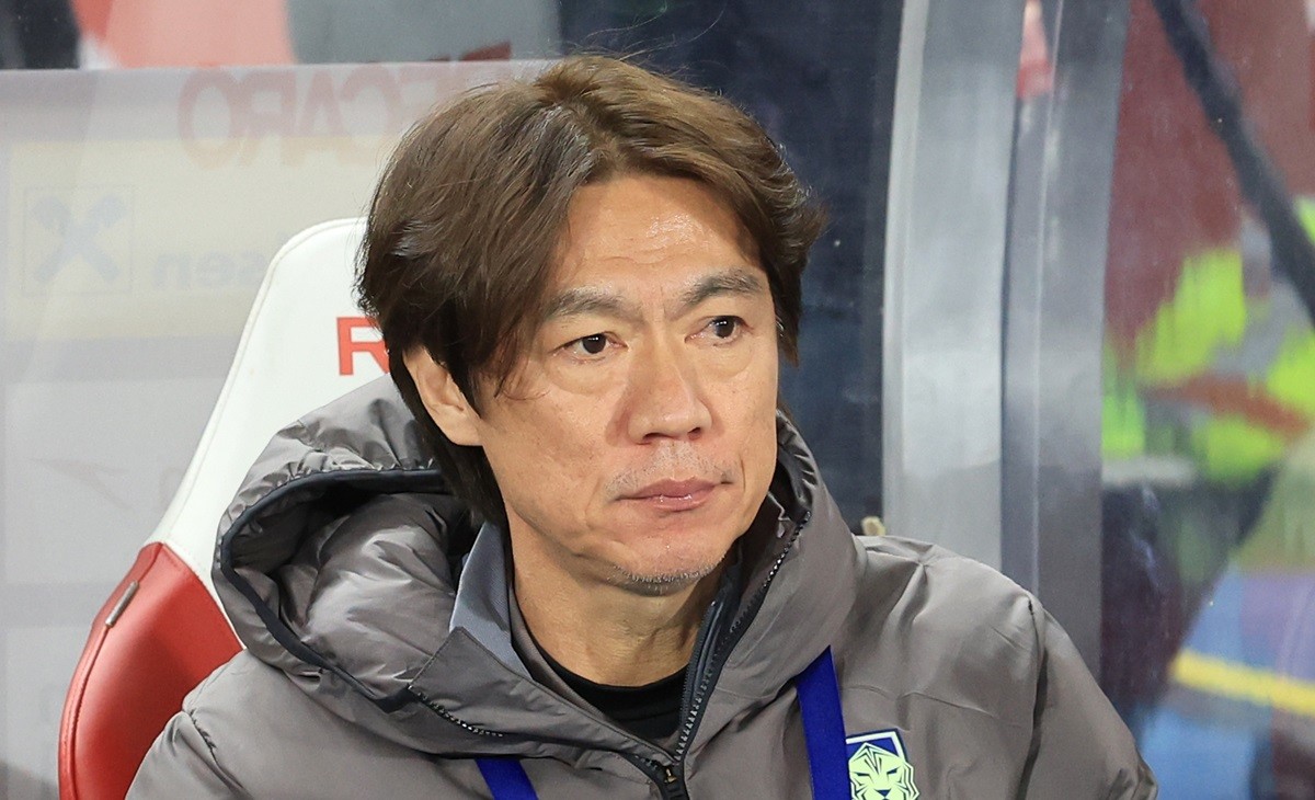 홍명보 한국 축구대표팀 감독 자료 사진. 유럽 원정 평가전 2전 전패로 2026 북중미 월드컵을 향한 평가전 일정을 마친 홍명보 한국 축구 대표팀 감독이 '이제 평가전 등 모든 여정은 끝났다. 남은 기간 데이터를 총망라해 월드컵 본선에 집중하겠다'라고 말했다. 홍명보 감독이 이끄는 한국 축구대표팀은 1일(한국 시각) 오스트리아 빈의 에른스트 하펠 경기장에서 열린 평가전에서 오스트리아에 0-1로 패했다. / 연합뉴스