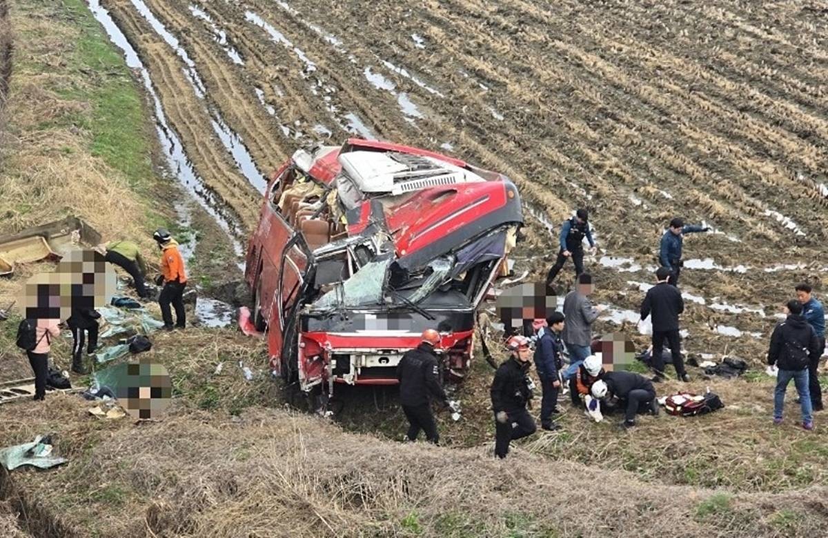 음성 통근버스 사고 현장 / 연합뉴스