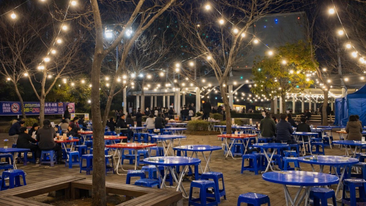 은파호수공원 벚꽃야시장. / 군산시 공식 블로그, AI