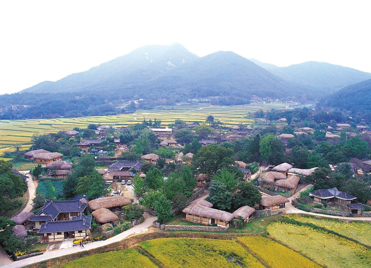 아산 외암마을 전경 / 아산시