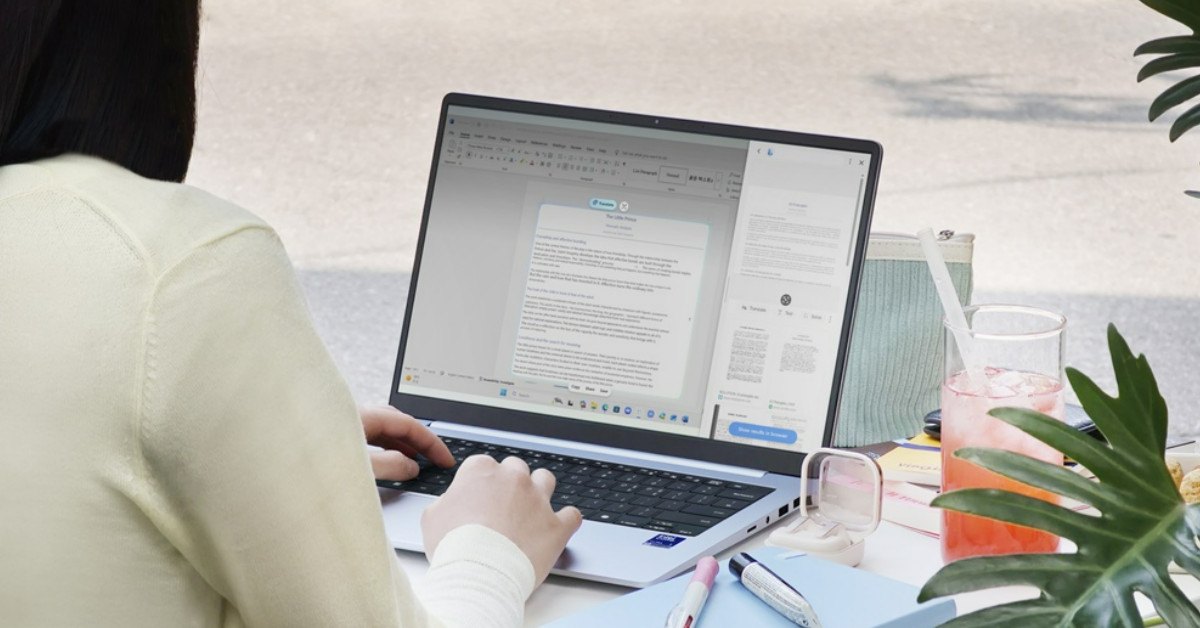 ‘갤럭시 북6’의 ‘실시간 번역’ 기능으로 콘텐츠를 번역하는 모습 / 삼성전자