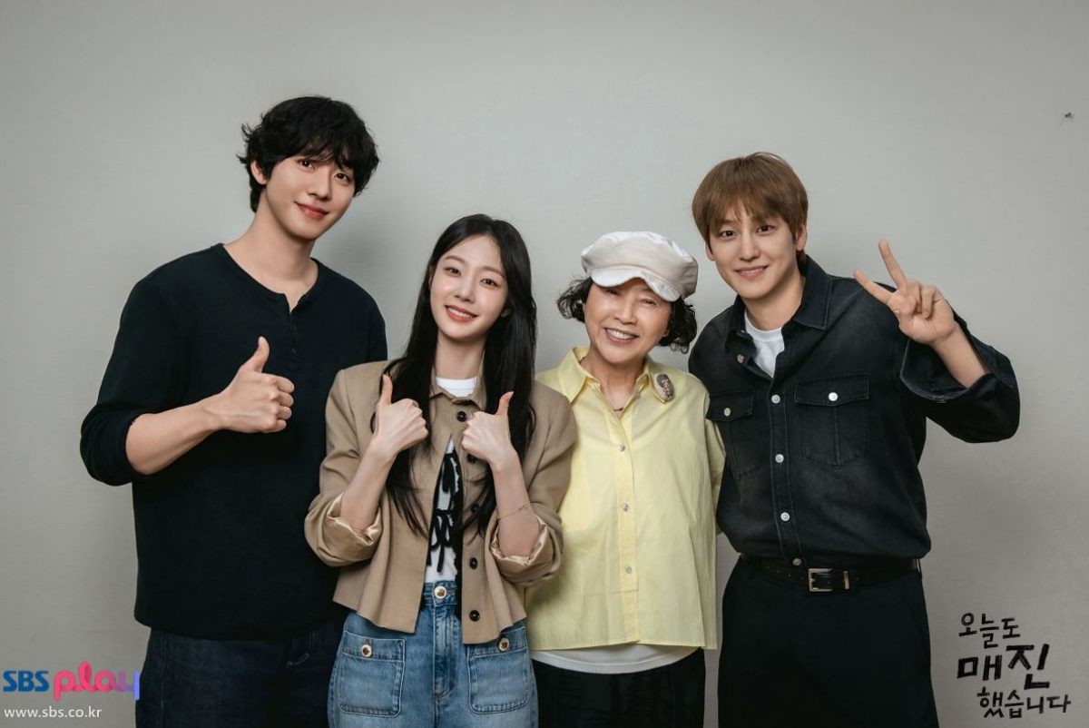 드라마 '오늘도 매진했습니다' 대본 리딩 현장. / SBS 제공