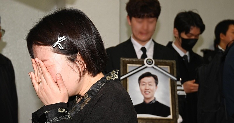 3월 30일 대전 건양대병원 장례식장에서 안전공업 화재 희생자 오상열 씨의 발인이 엄수되고 있다. / 뉴스1