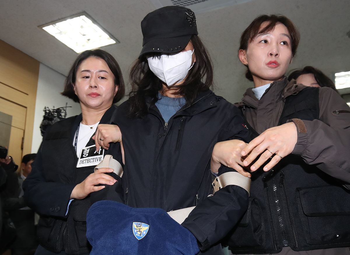 모친 시체 유기 혐의를 받는 20대 딸 / 뉴스1